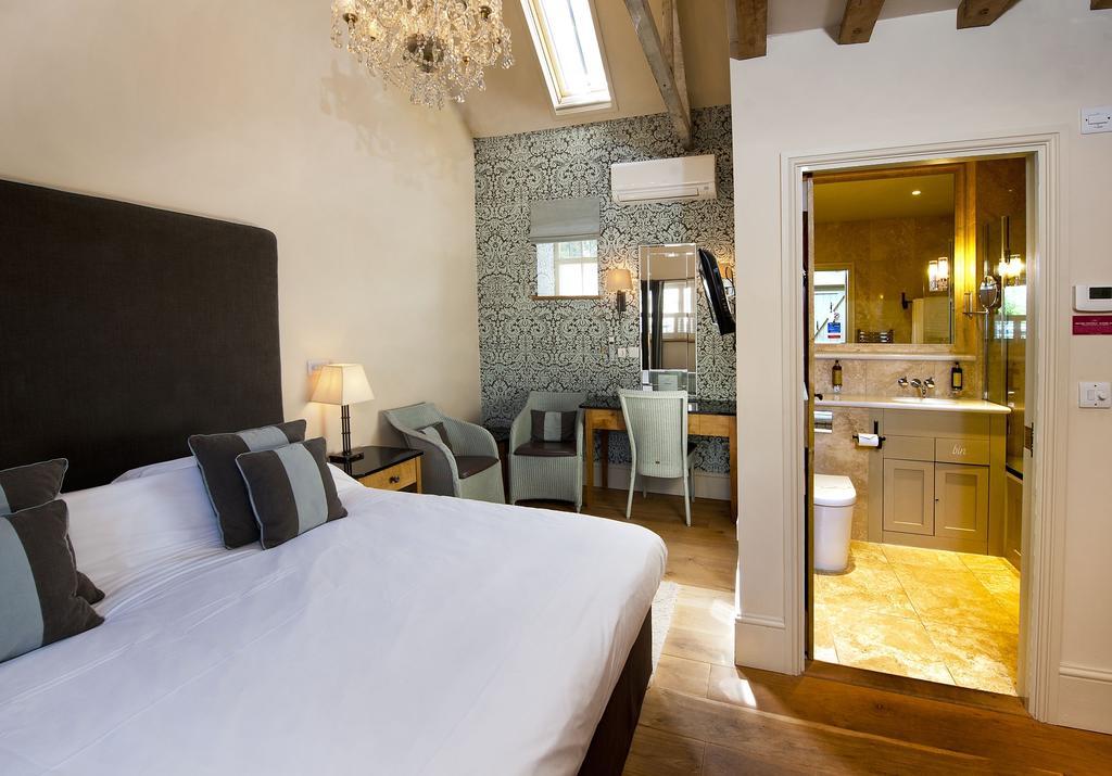 The Fox By Greene King Inns Bury St. Edmunds Room photo