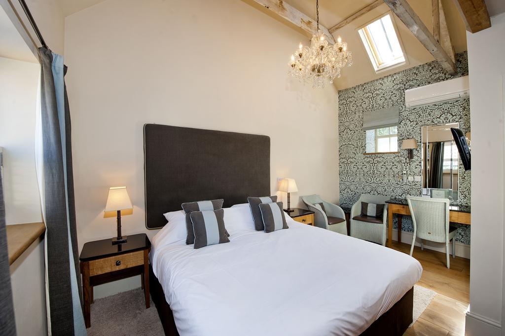 The Fox By Greene King Inns Bury St. Edmunds Room photo