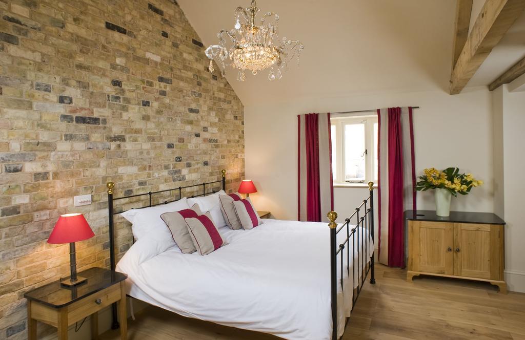 The Fox By Greene King Inns Bury St. Edmunds Room photo